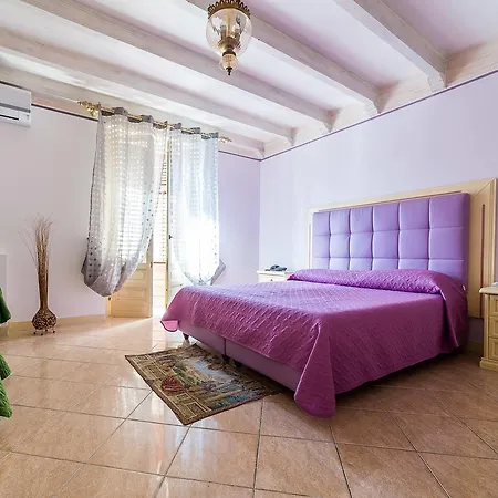 ホテル Hotel Centrale Bagheria