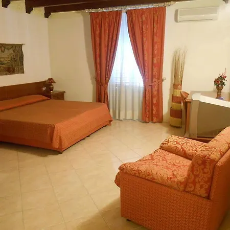 Hotel Centrale Bagheria 3* バゲリーア