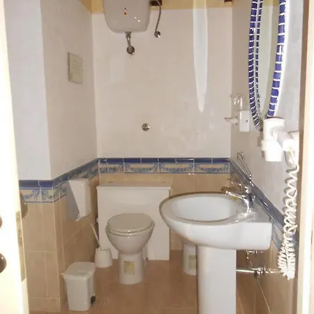 ホテル Hotel Centrale Bagheria 3*