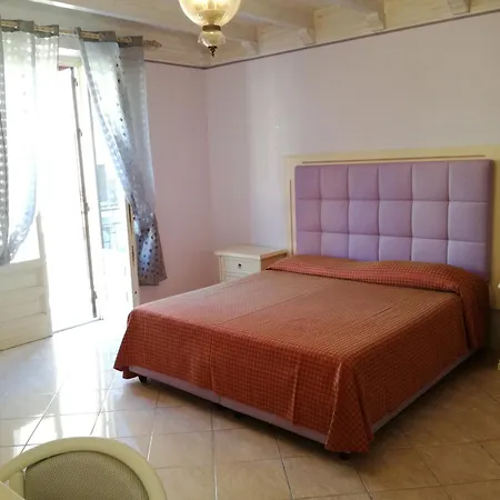 ホテル Hotel Centrale Bagheria バゲリーア